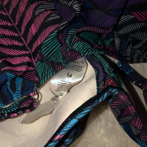 VENUS Multicolor Patterned One Piece Swimsuit - Picture 9 of 11